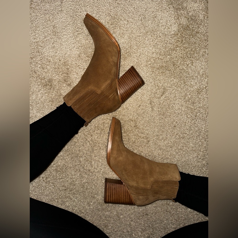 Marc Fisher Taupe Bootie Size 7.5 - Never Worn